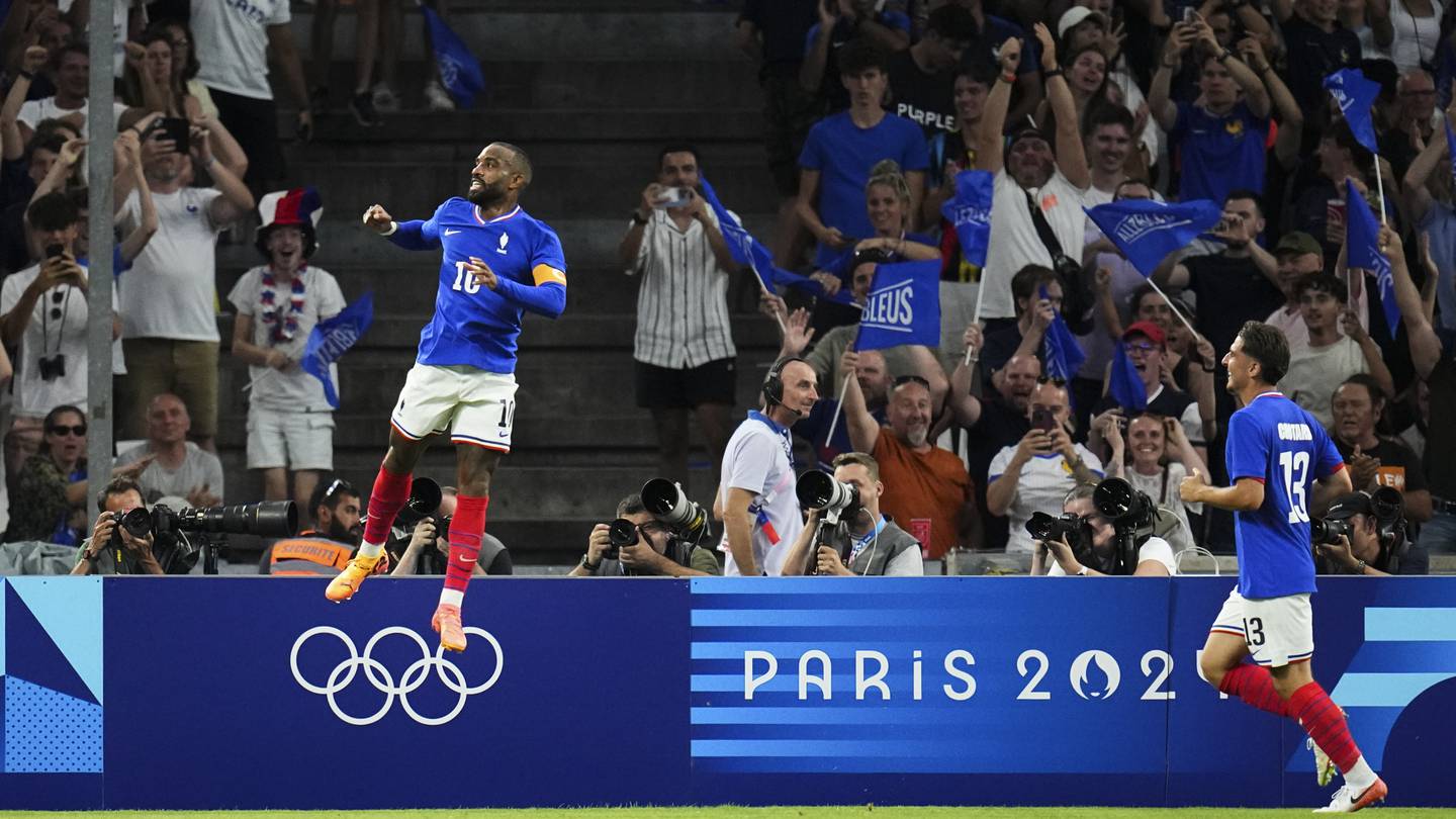 France beats US 3-0 and Morocco gets a win against Argentina in a wild start to Olympic soccer  WSOC TV [Video]