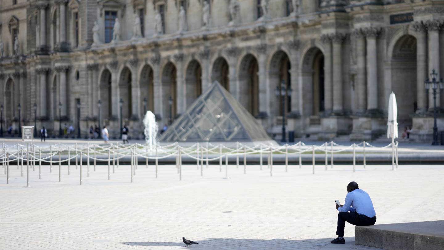 They expected an Olympic boon. But some Paris businesses are experiencing a bust  WSOC TV [Video]