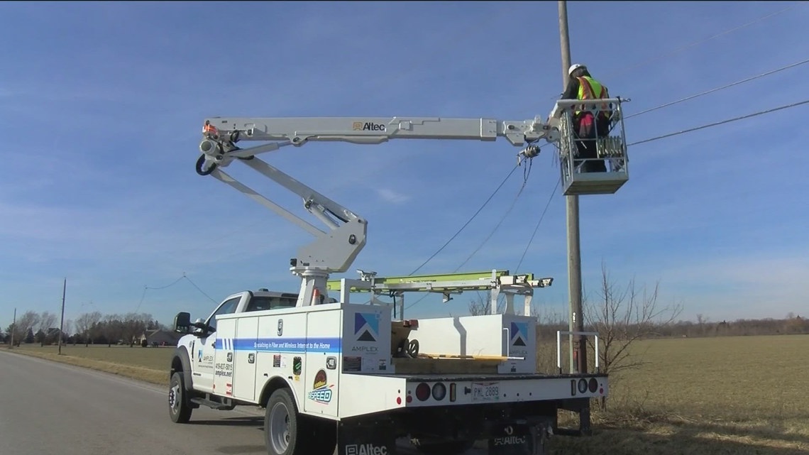 Wood County village of Haskins receiving high-speed internet [Video]