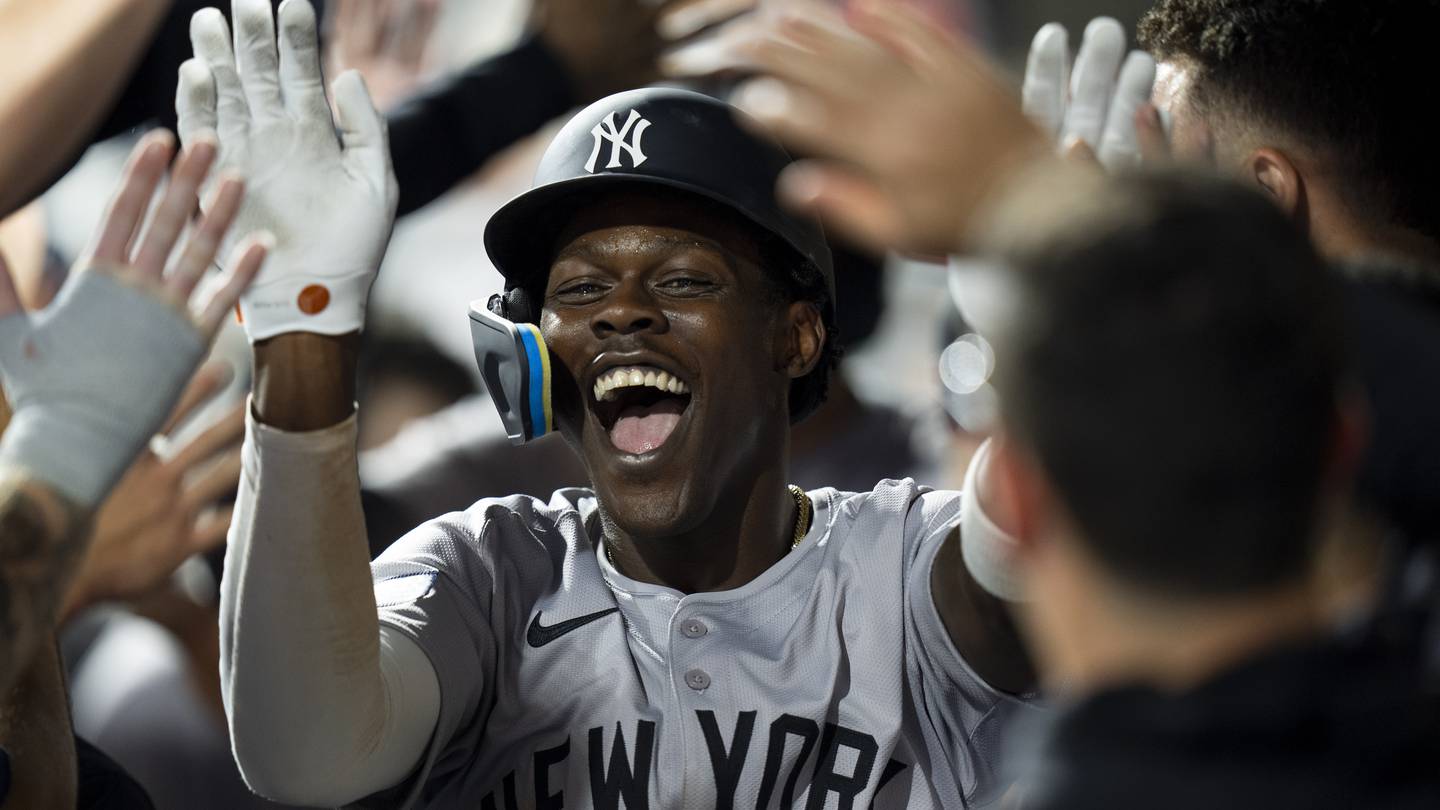 New Yankee Jazz Chisholm Jr. hits 2 home runs vs. Phillies, including 1 with Aaron Judge’s bat  Boston 25 News [Video]