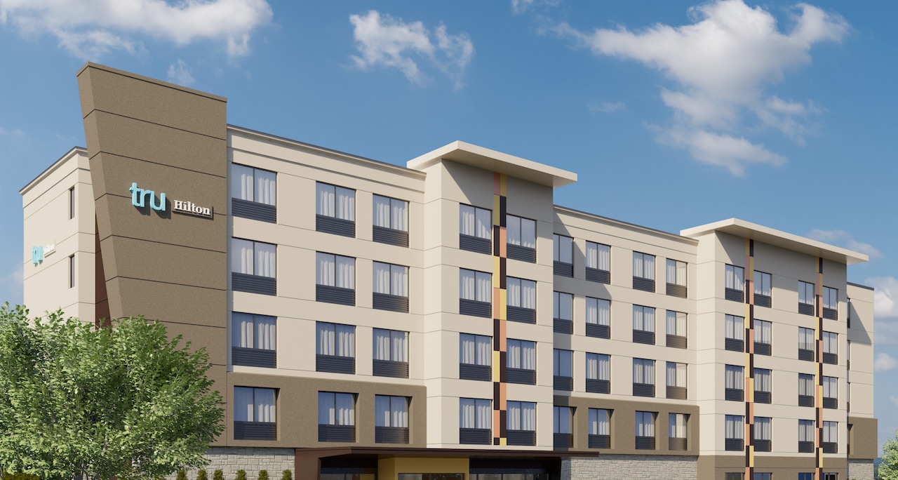 New five story Tru by Hilton hotel opens on site of former bakery [Video]