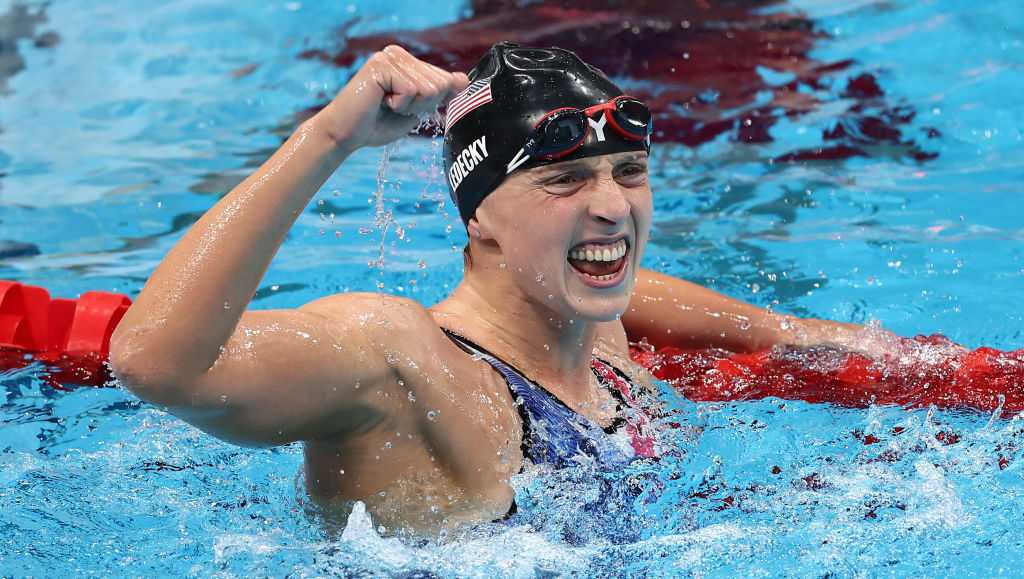 Katie Ledecky wins her 1st gold in Paris Games, sets record [Video]