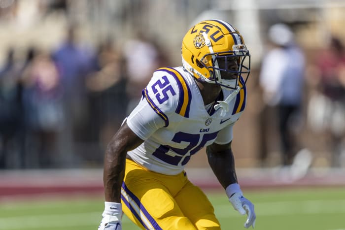 LSU reinstates cornerback Javien Toviano as his video voyeurism case progresses