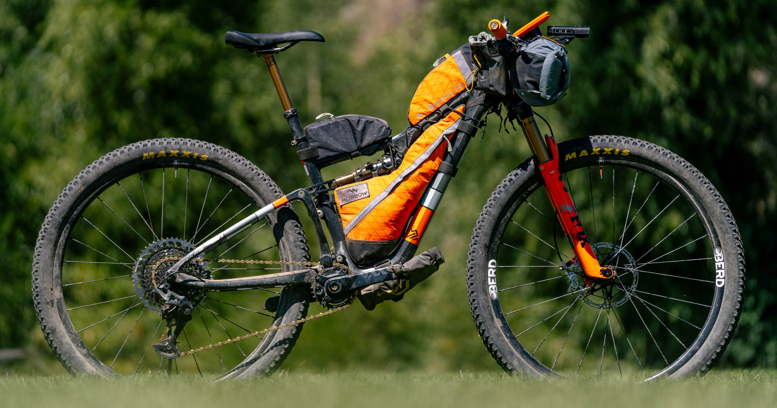 Reader’s Rig: Alex’s Ibis Exie [Video]