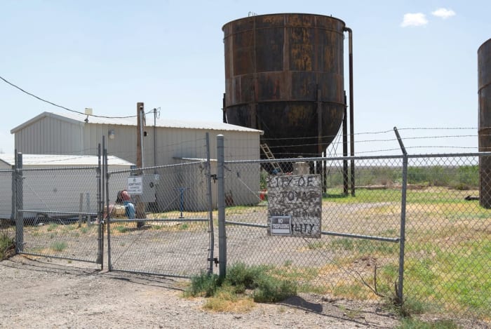 After six years, a Texas towns boil-water notice has been lifted, but residents are still concerned [Video]