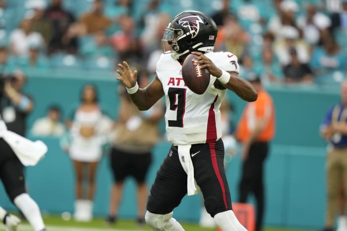 Rookie Michael Penix Jr. has good start for Falcons in 20-13 loss to Dolphins in preseason opener [Video]