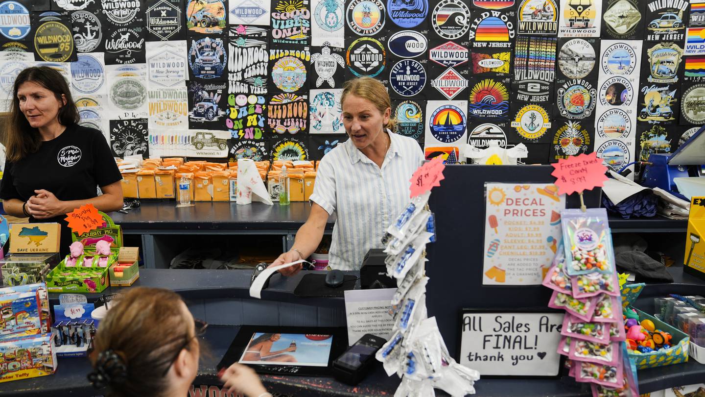 Spending at small businesses rose in July as consumers spend more on general merchandise  WSOC TV [Video]