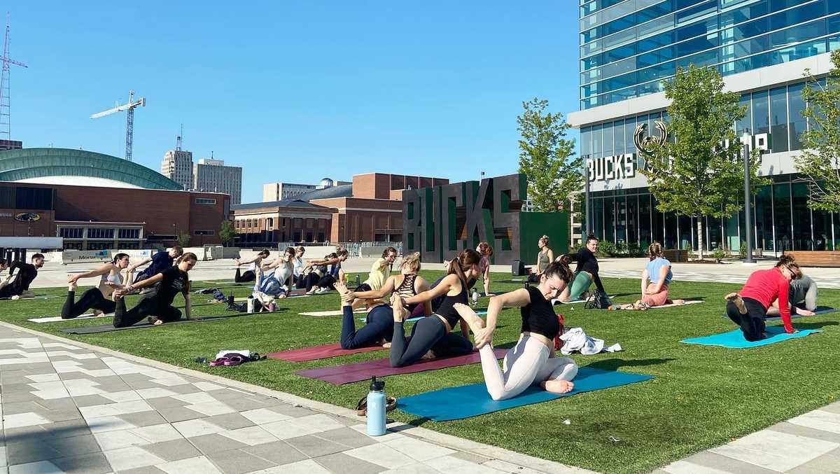 ‘Show Me Milwaukee’ Spotlight: Fitness on the Plaza [Video]