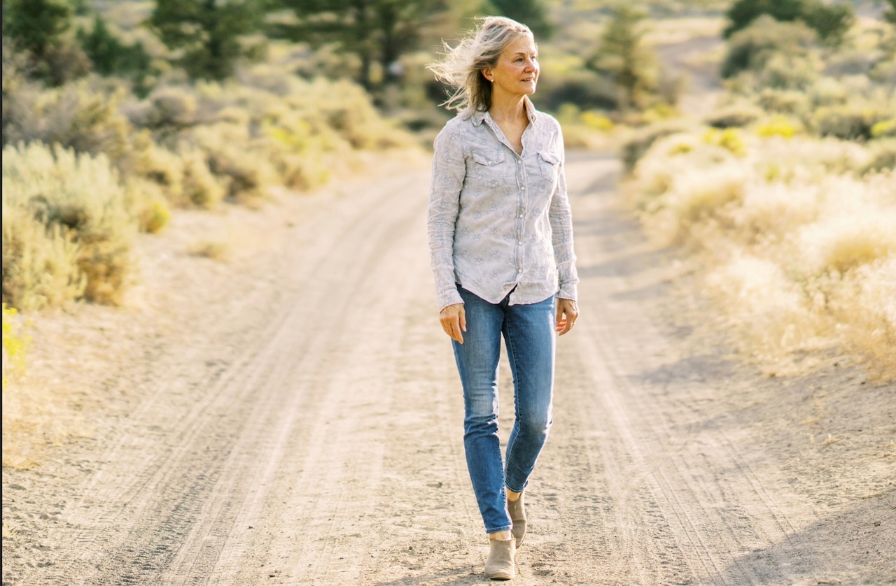 Bend-based poet and author Ellen Waterston is Oregons new Poet Laureate [Video]