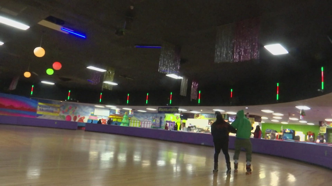 Indy’s Skateland prepares for busy season [Video]