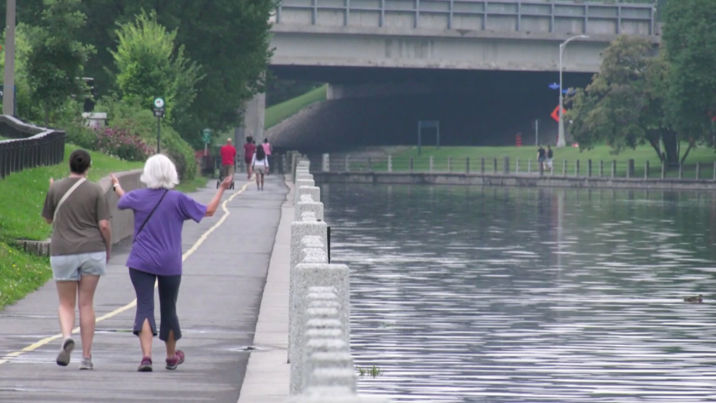 Ottawa weather: Rainy, cool weather in the forecast to start the work week [Video]