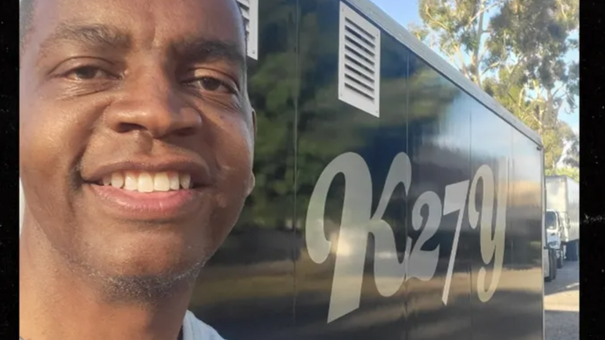 27-Year Burger King Employee’s Viral Story Helps Start Business [Video]