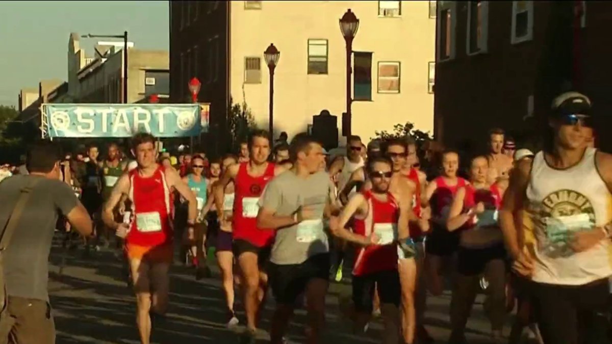 Runners prepare for the Philly 10k  NBC10 Philadelphia [Video]