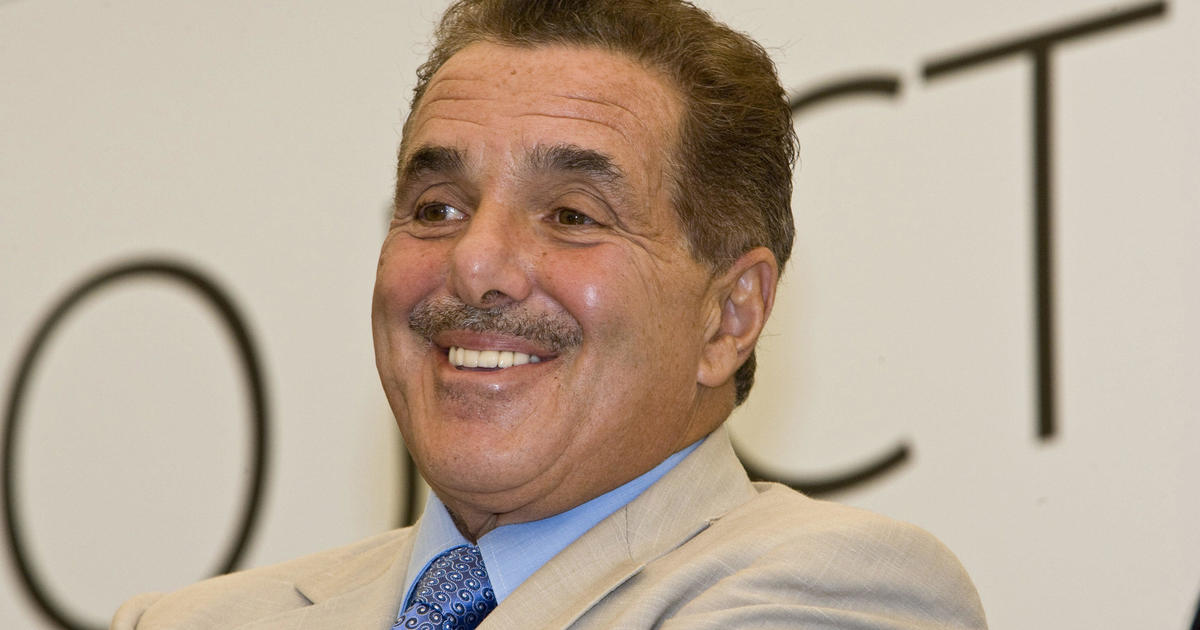 Leonard Riggio, builder of Barnes & Noble empire, dies at 83 [Video]