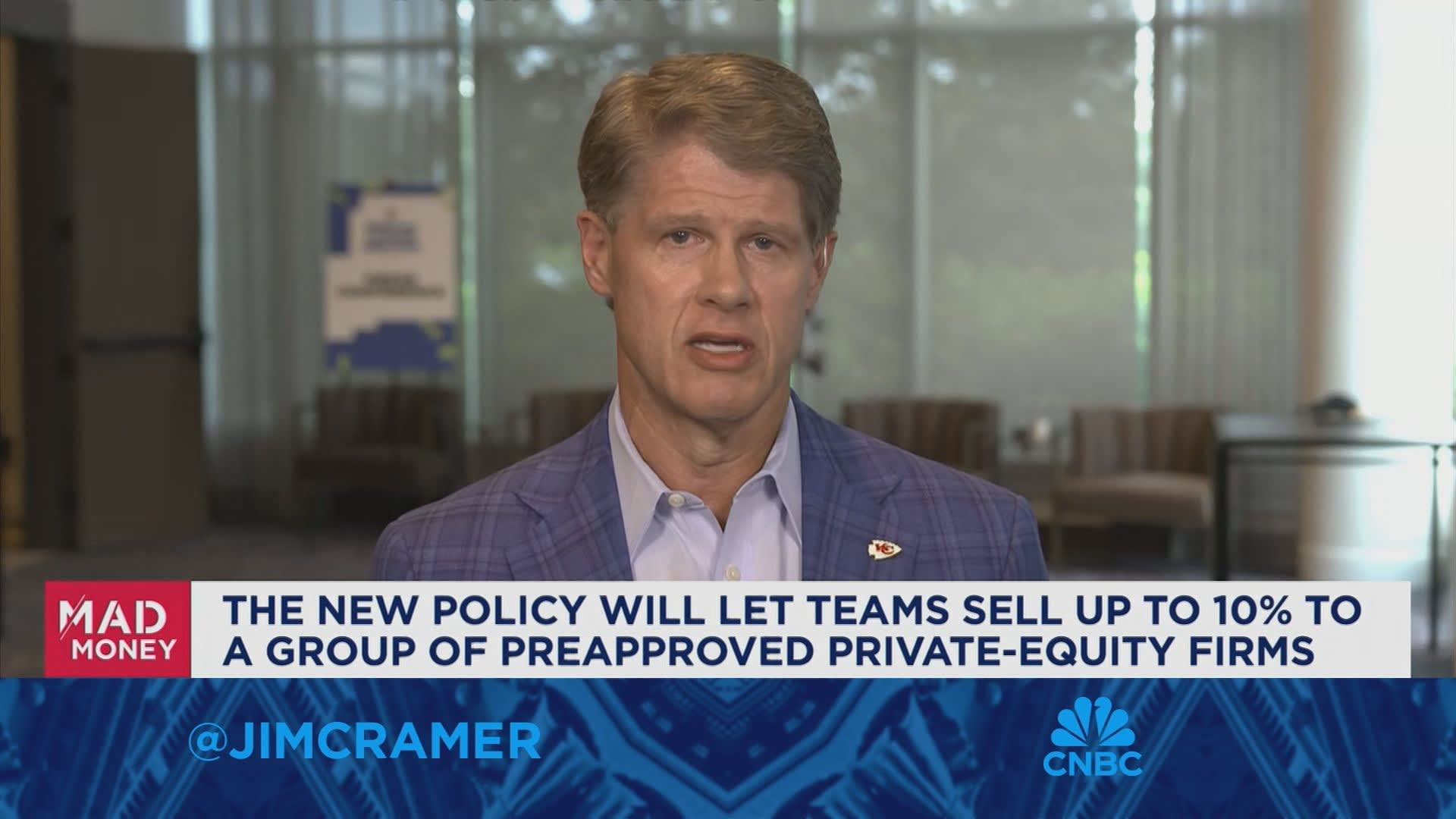 Kansas City Chiefs CEO Clark Hunt: Capital will be very helpful to teams as they grow their business [Video]