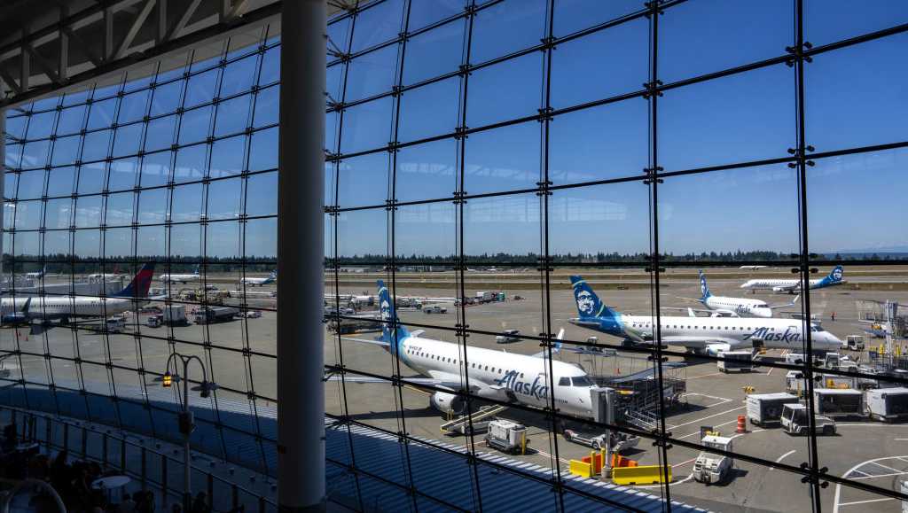 Cyberattack complicates travel at Seattle airport with Labor Day weekend approaching [Video]