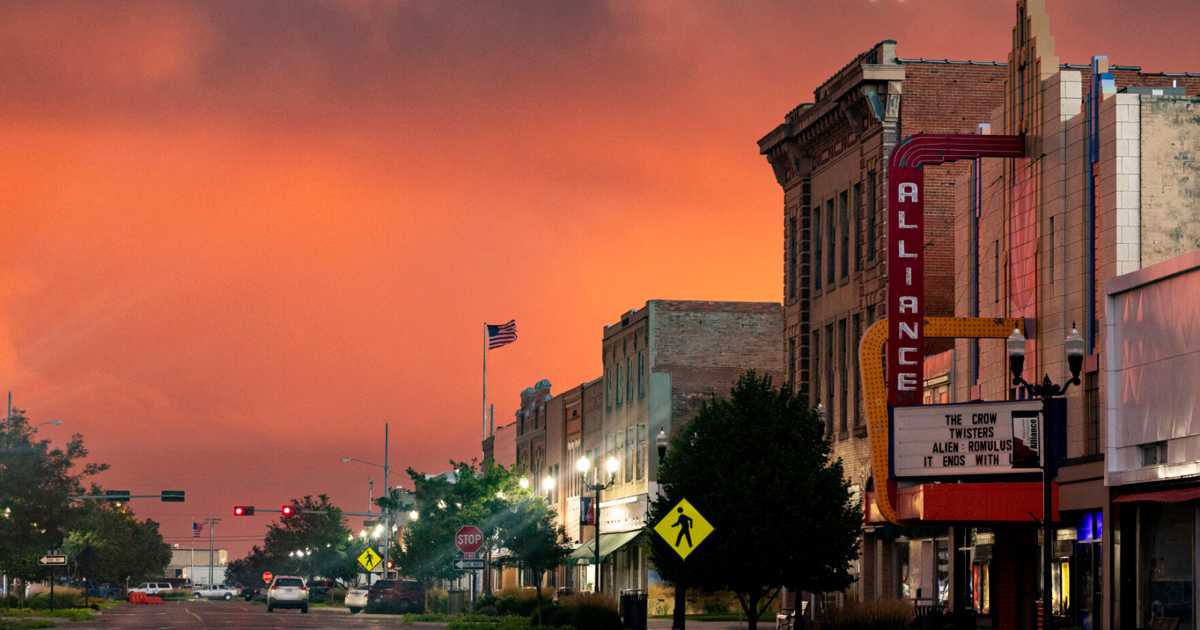 In Nebraska towns where VP candidate Tim Walz grew up, local reaction to him is mixed [Video]