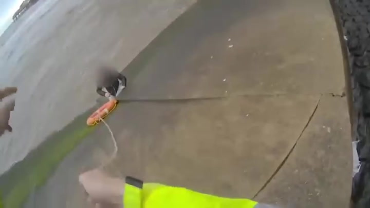 Hero Blackpool police officer pulls woman from sea as tide rises | News [Video]