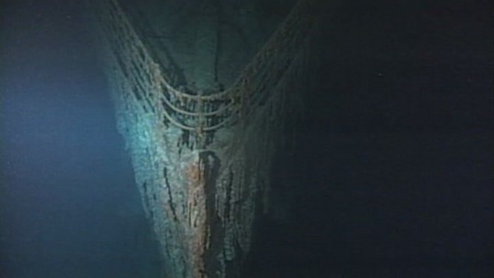 Titanic expedition uncovers treasure lost on ocean bed for a century | News [Video]