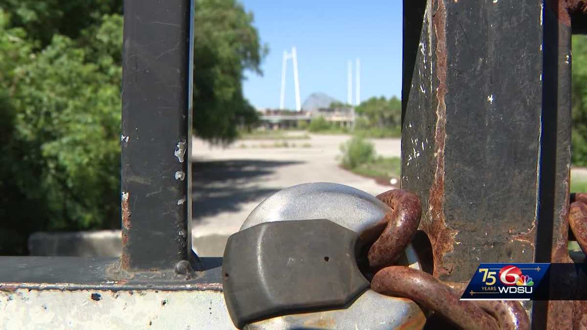 Old Six Flags demolition starting for Bayou Paradise creation [Video]