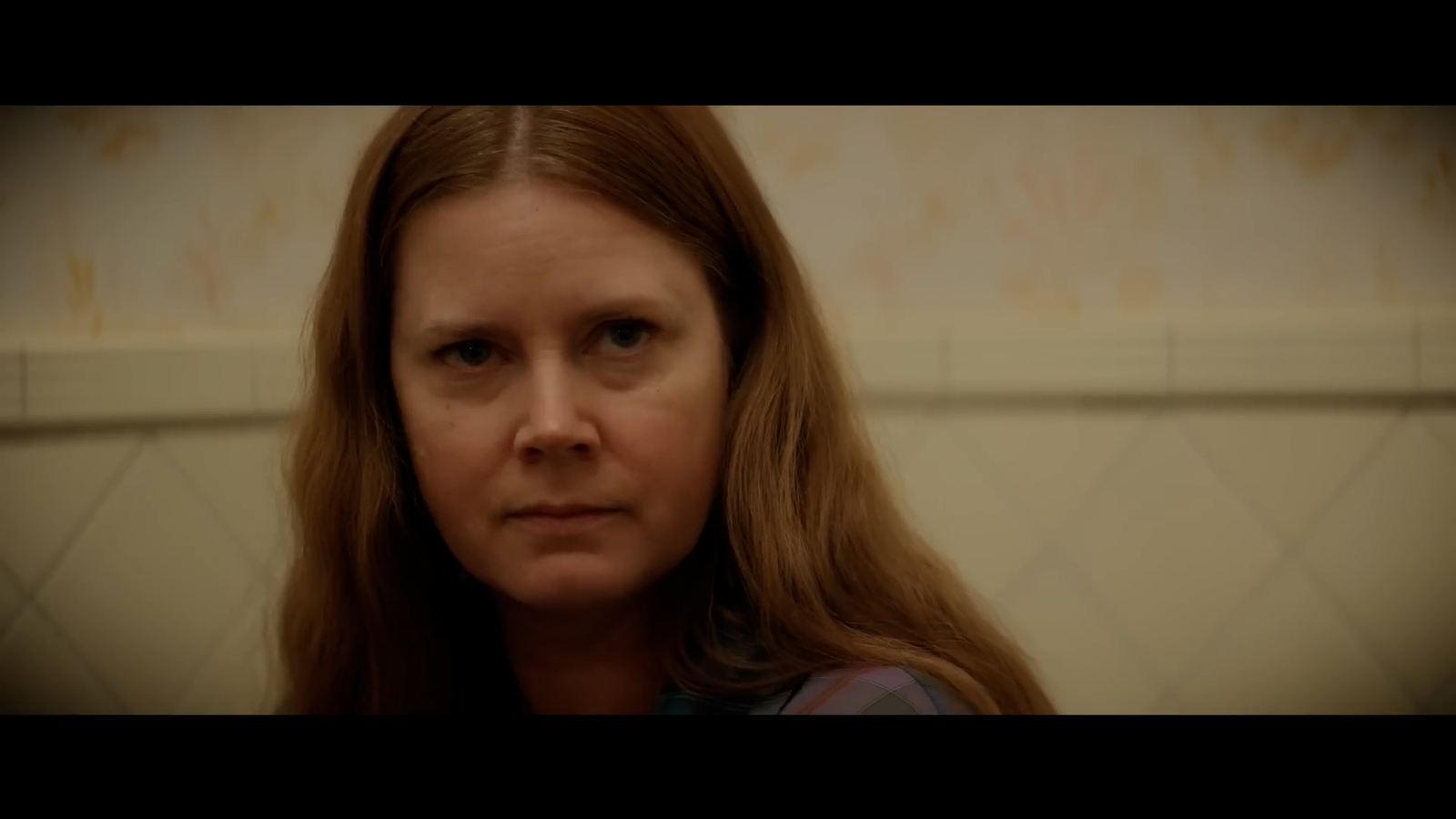 Amy Adams plays a mom who might be turning into a dog in new movie [Video]