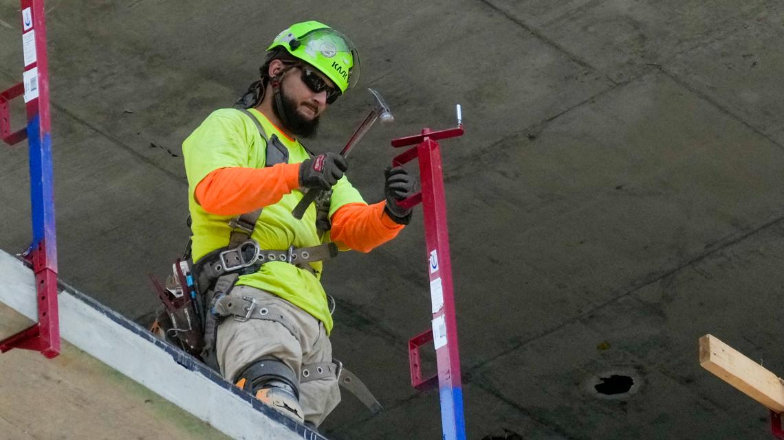 US job openings fell in July as demand for workers cools [Video]