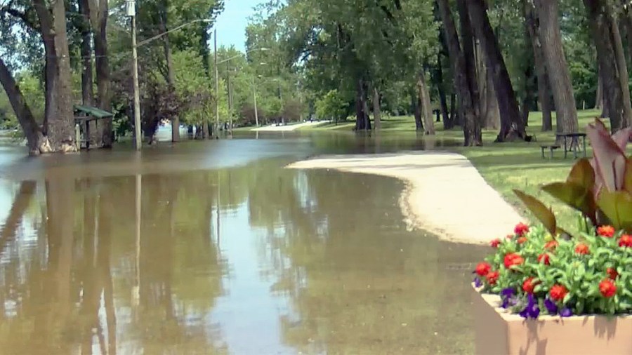 FEMA opens disaster recovery center in QCA [Video]