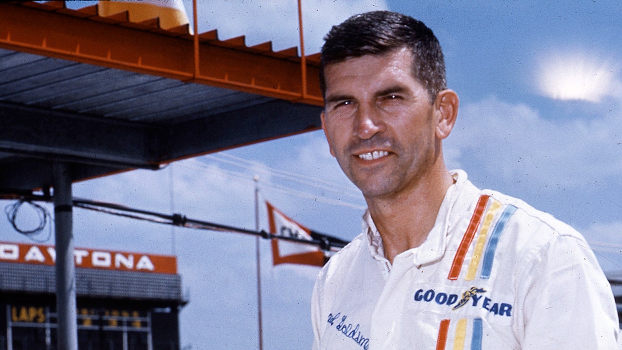 Paul Goldsmith, NASCAR and Indy 500 icon, dead at 98 [Video]