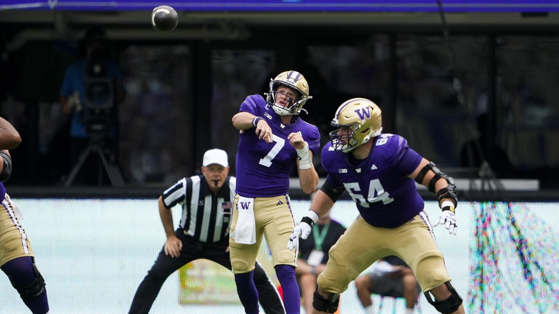 Will Rogers passes for 4 TDs, Washington routs Eastern Michigan 30-9 [Video]