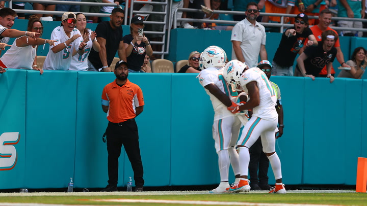 Watch: Tyreek Hill celebrates touchdown by being placed in handcuffs | Sport [Video]