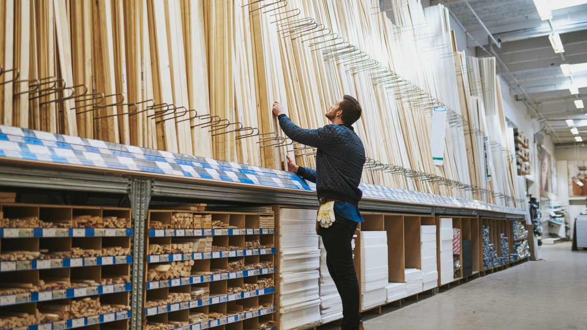 LL Flooring Lumber Liquidators to close 11 Illinois stores, hundreds of others  NBC Chicago [Video]