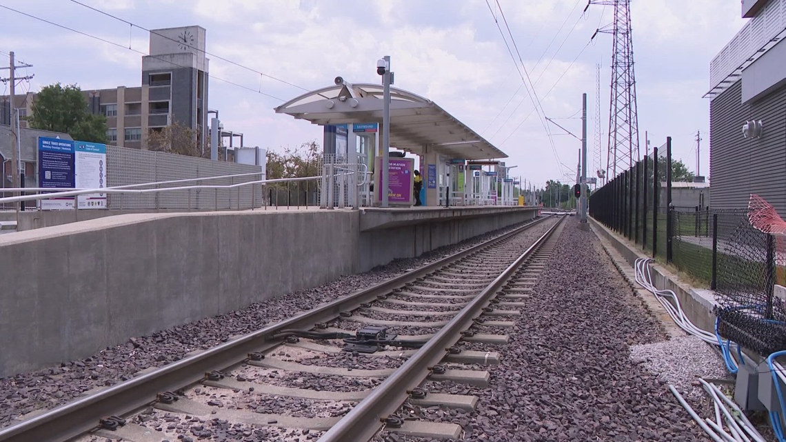 MetroLink makes platform security upgrades in the Metro East [Video]