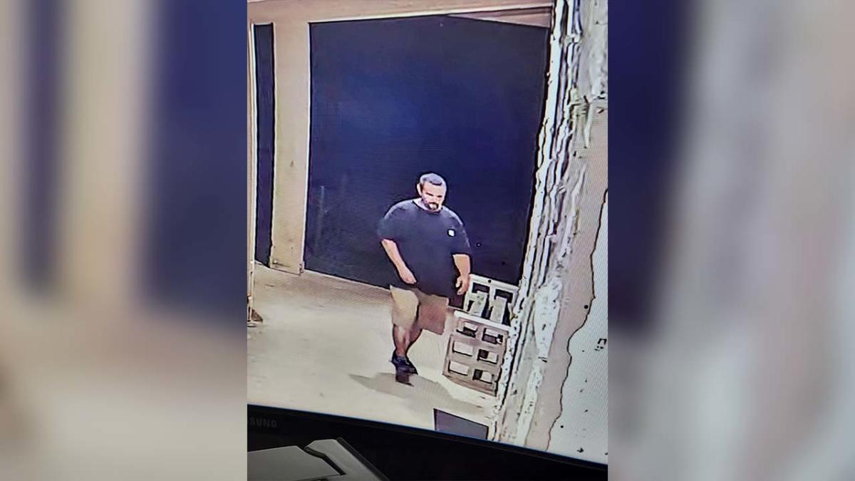 Small Travis County business broken into by 2 burglars [Video]