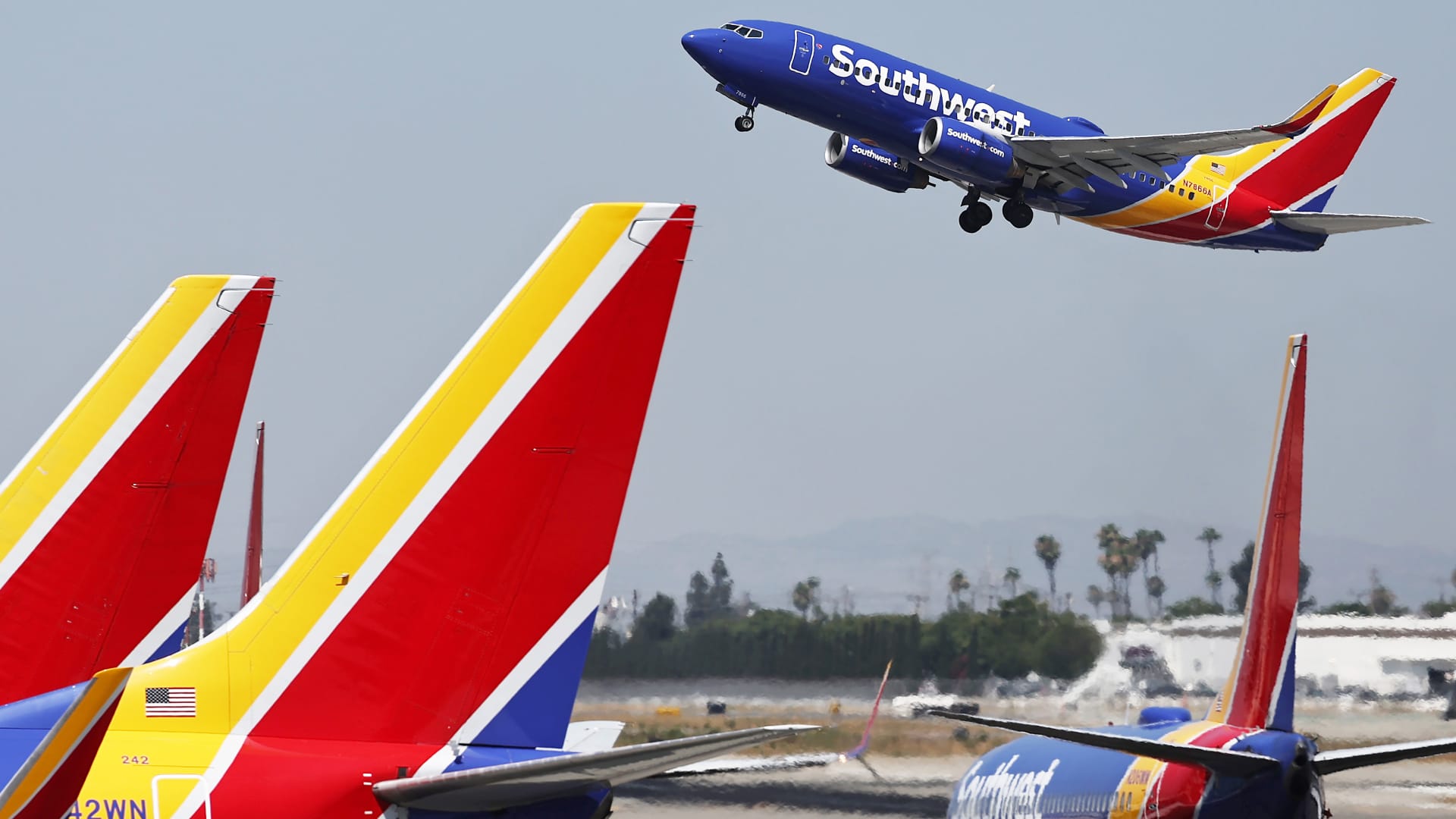 Southwest Chair Kelly to step down next year amid Elliott fight [Video]