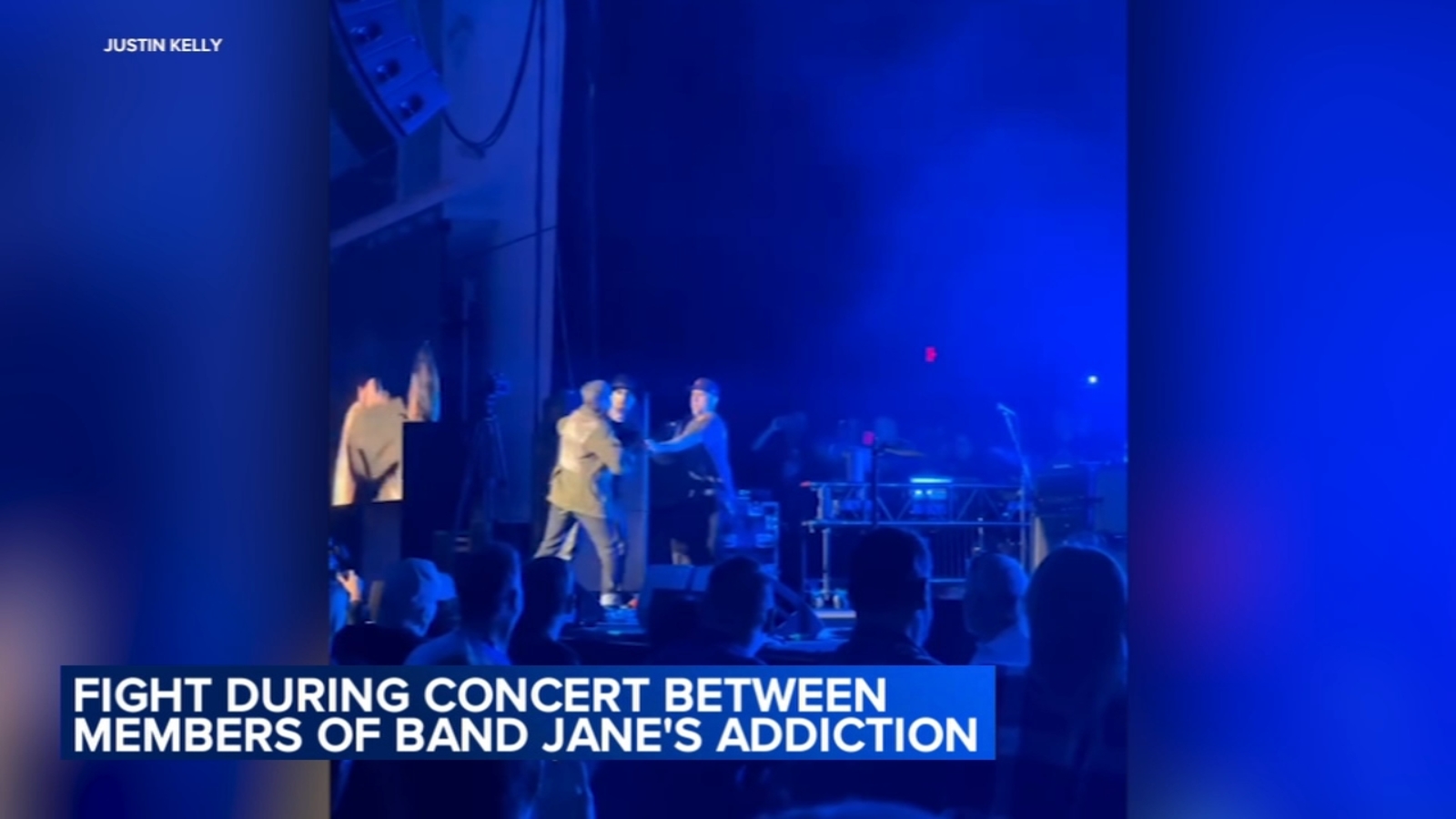 Jane’s Addiction punch: Frontman Perry Farrell starts fight with guitarist Dave Navarro during tour stop in Boston [Video]