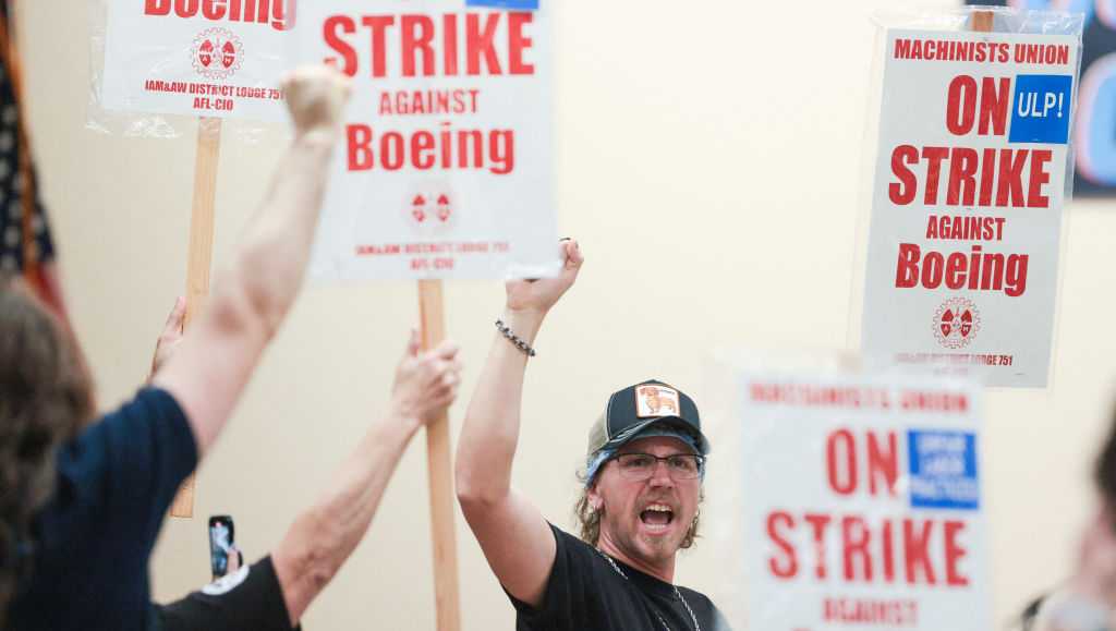 Boeing to reduce executive pay, furlough nonunion workers during strike [Video]