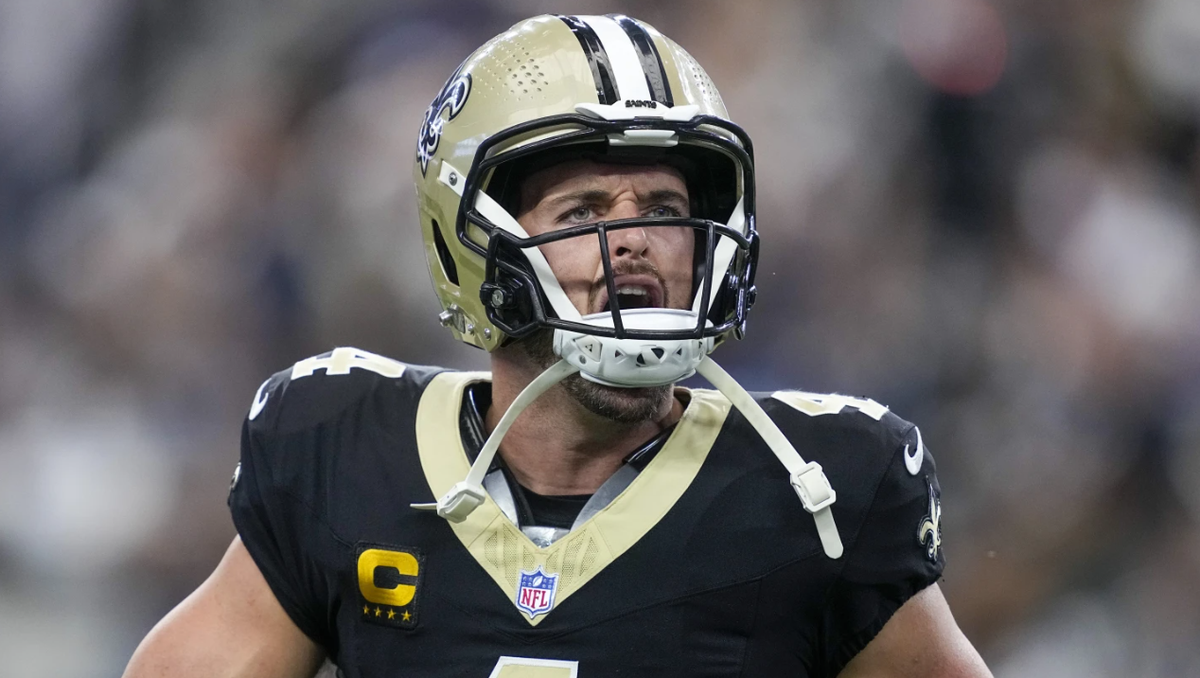 FULL INTERVIEW: Derek Carr and the Saints buck the NFL trend of early season offensive struggles [Video]