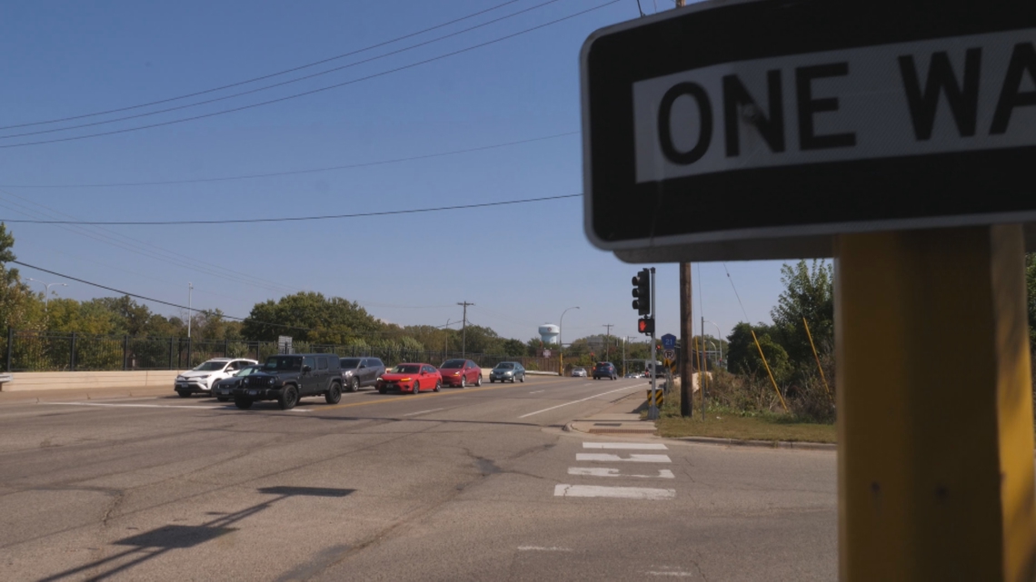 Little Canada businesses push back against road reconfiguration [Video]