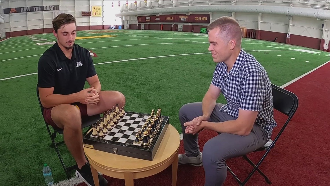 Gophers QB Max Brosmer dishes on [Video]