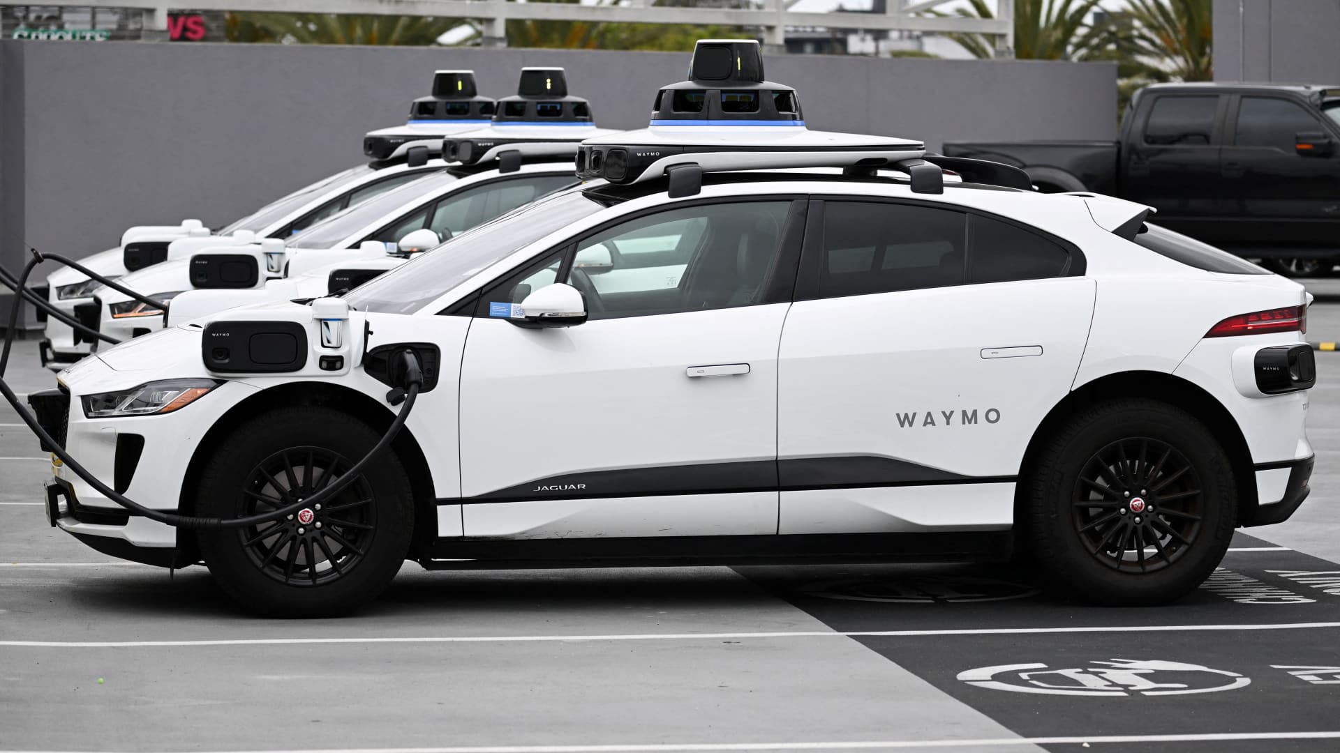 The long, winding road of Alphabet’s self-driving Waymo unit [Video]