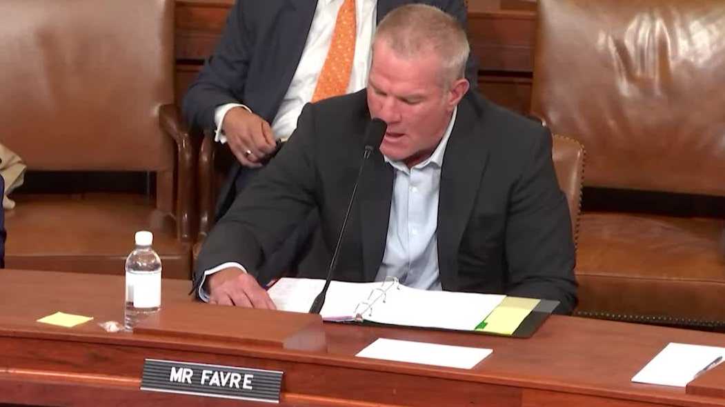 Brett Favre reveals Parkinson’s diagnosis during congressional hearing [Video]