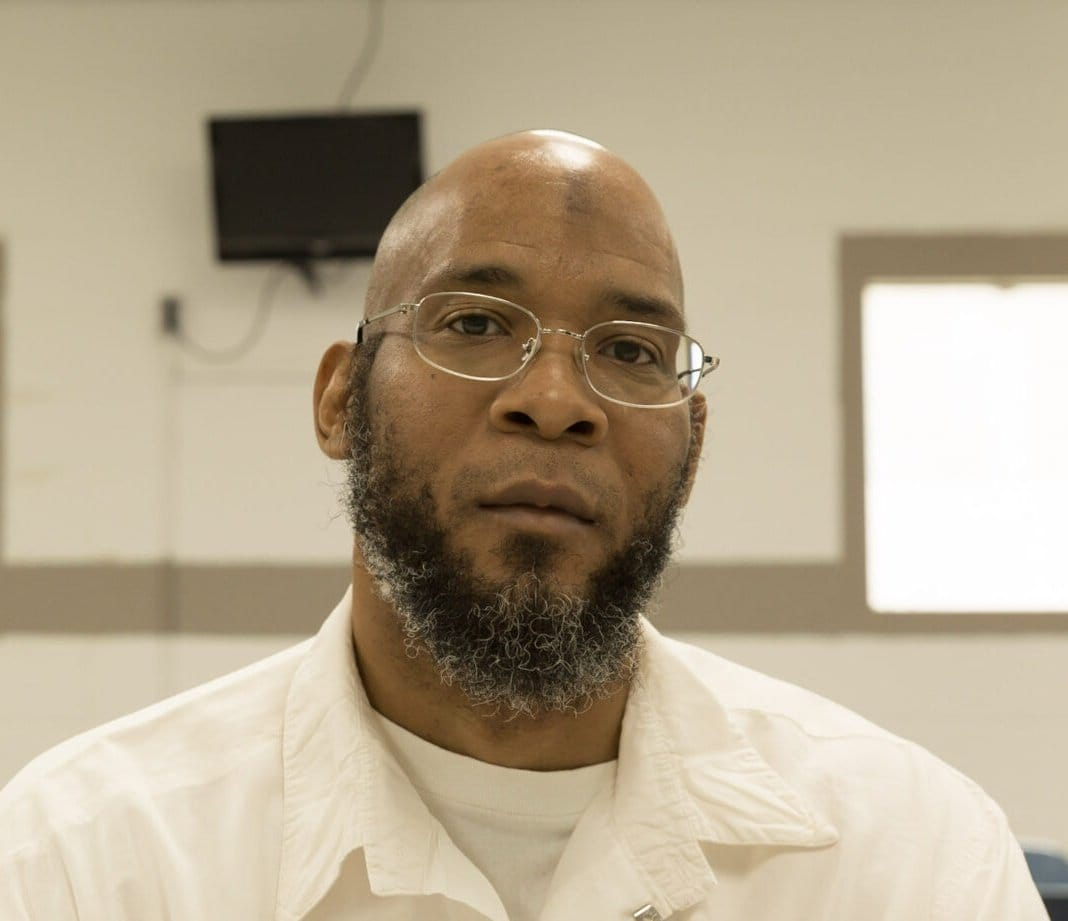 Marcellus Williams: Missouri Executes Man Convicted of Murdering Reporter Felicia Gayle Despite Questions Over Evidence [Video]