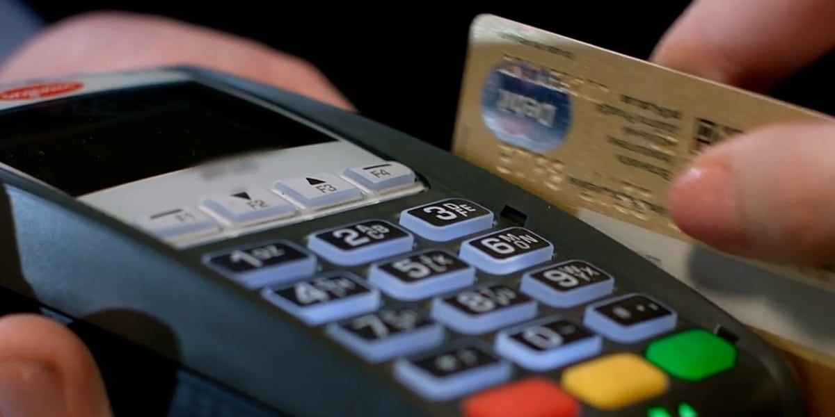 Poll shows nearly three quarters of Illinoisans support new credit card fee law [Video]