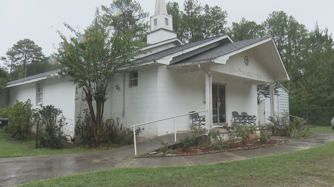 Warner Robins church sheltering homeless community for hurricane [Video]