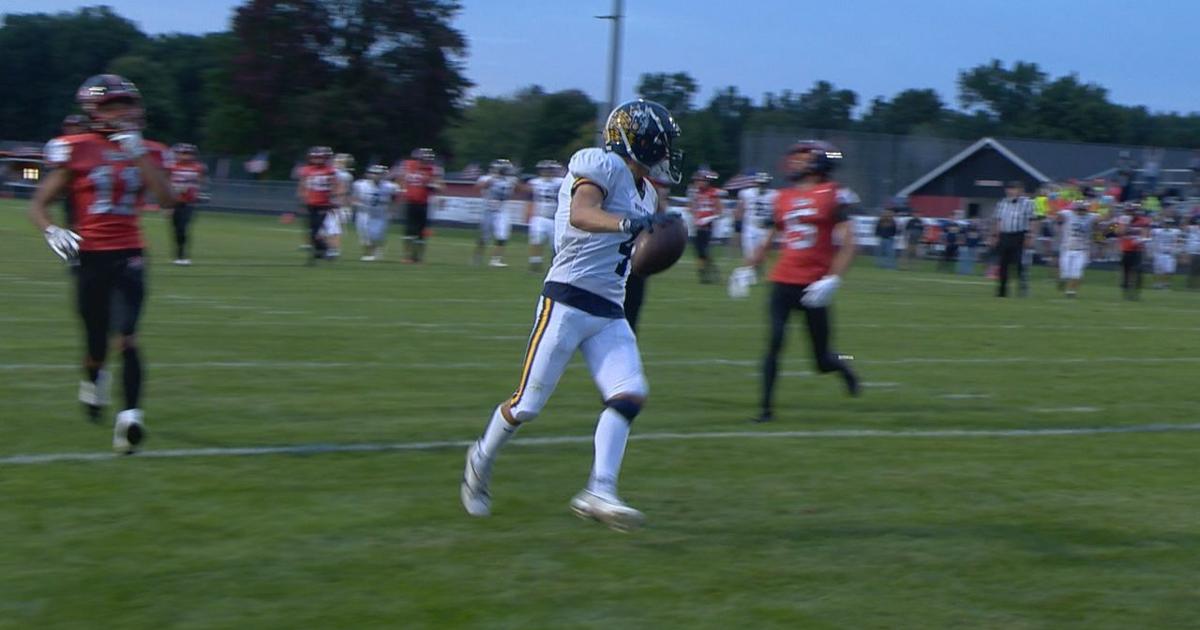 HS Football – Ovid-Elsie continues to surge, defeating Montrose, 42-7 | Sports [Video]