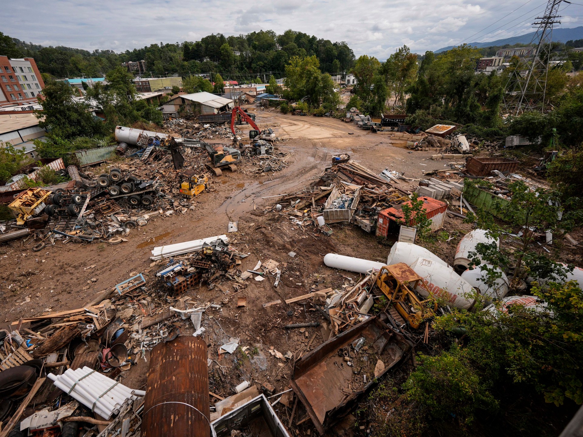 Massive search and rescue operation in wake of Hurricane Helene | Floods News [Video]