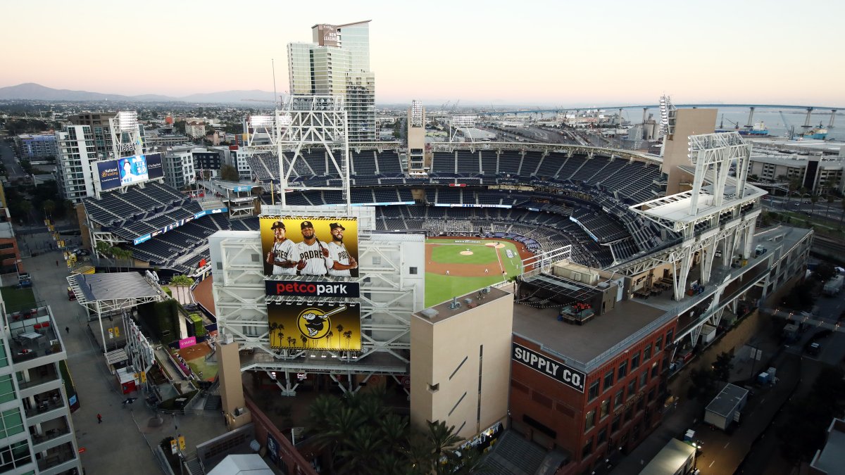 San Diego Padres playoff games sure to be a boom for East Village businesses  NBC 7 San Diego [Video]