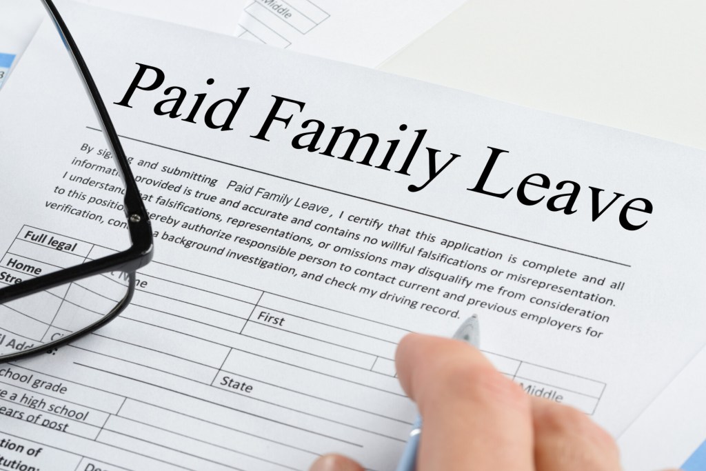 Maine business group criticizes latest paid family leave rules, saying 30 days notice is not enough [Video]