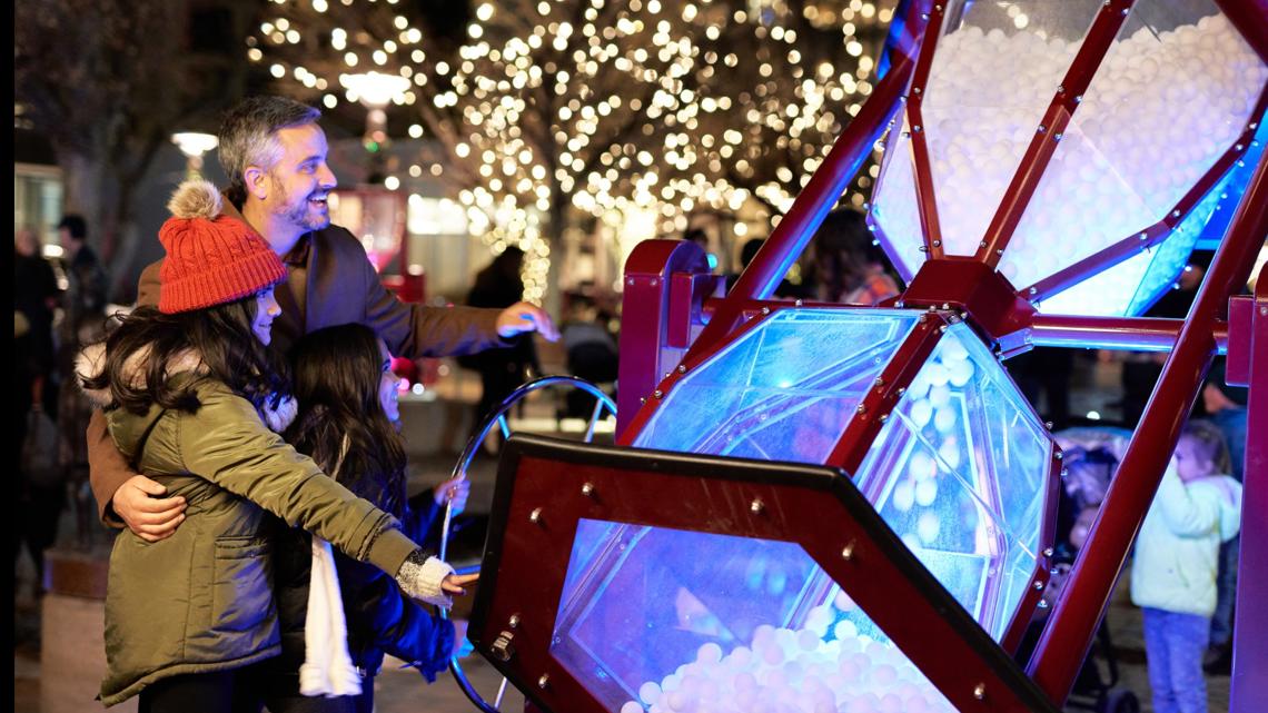 Holidazzle returning to Nicollet Mall, downtown Minneapolis [Video]