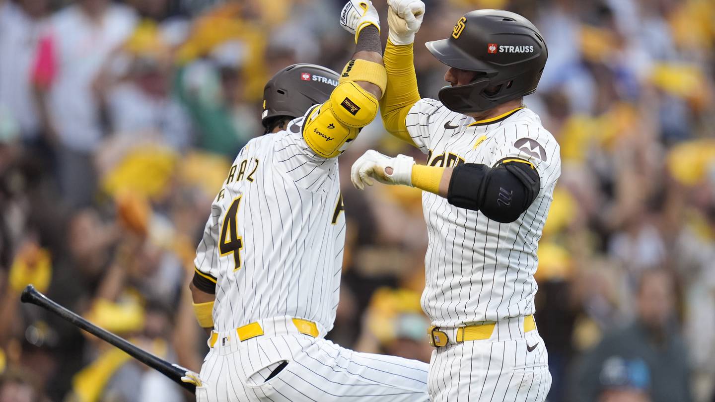 Higashioka’s homer starts rally as Padres beat Braves 5-4 to sweep NL Wild Card Series  WSOC TV [Video]